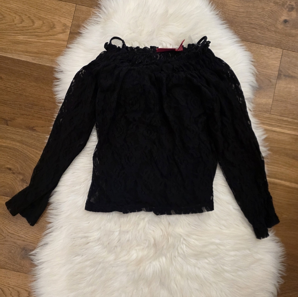Vintage Black Lace Off-Shoulder Long Sleeve Top
